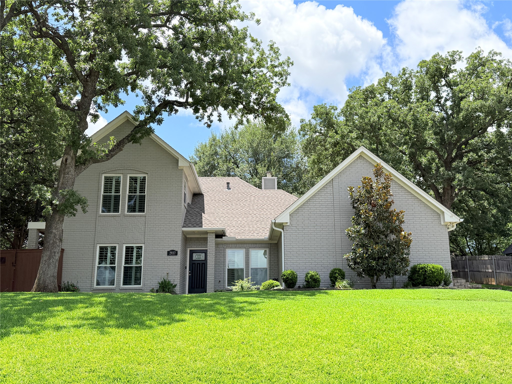 2937 Sweet Briar Street Grapevine TX 76051
