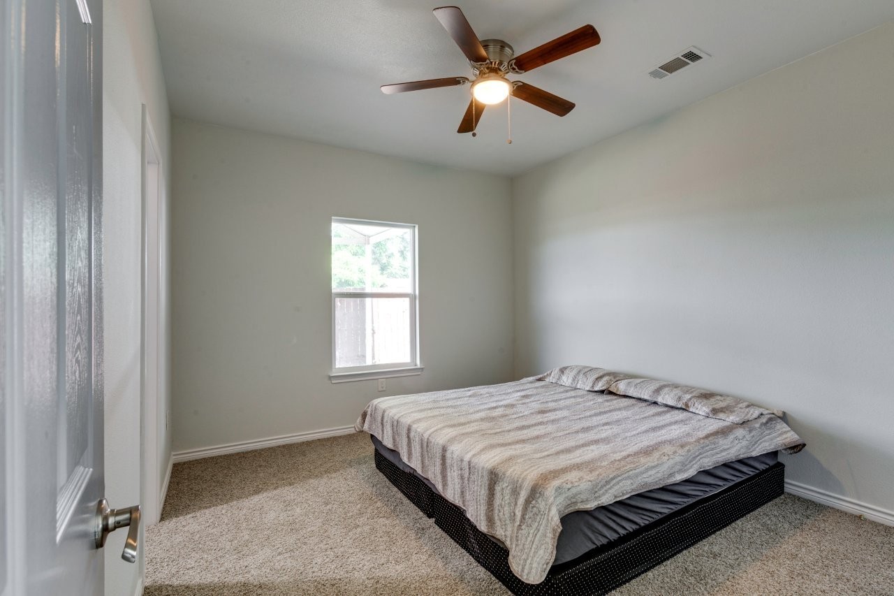3083 Sunnyvale Street Dallas TX 75216