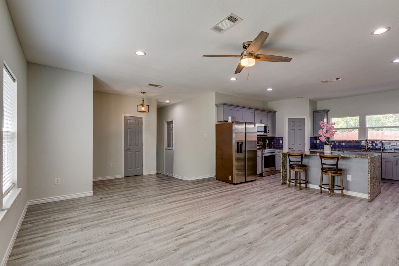 3083 Sunnyvale Street Dallas TX 75216