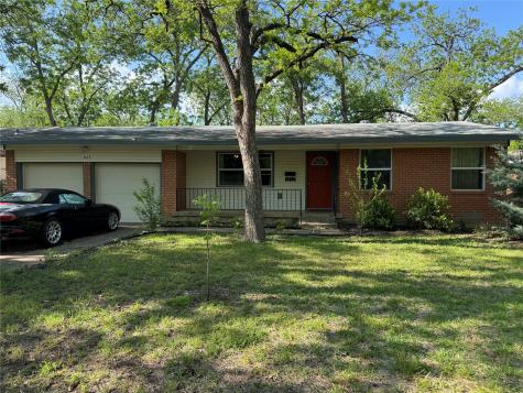 1517 Larkspur Drive Arlington TX 76013