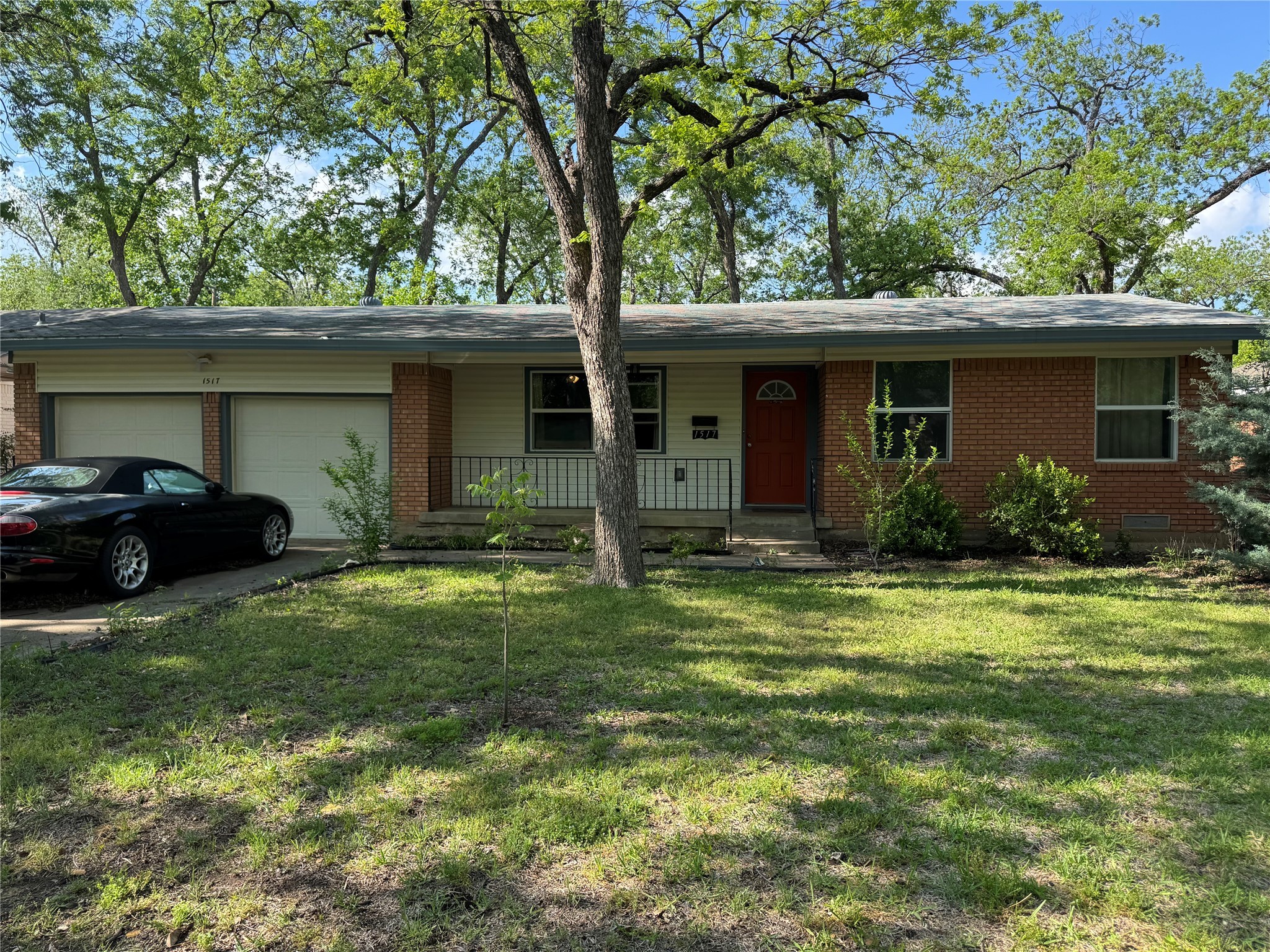 1517 Larkspur Drive Arlington TX 76013
