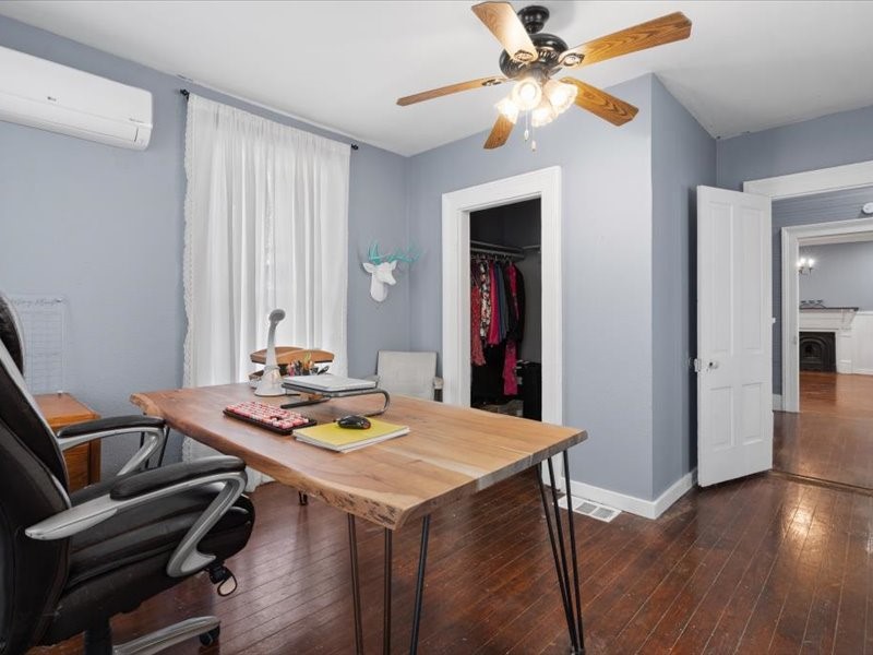 809 E Adams Street Itasca TX 76055