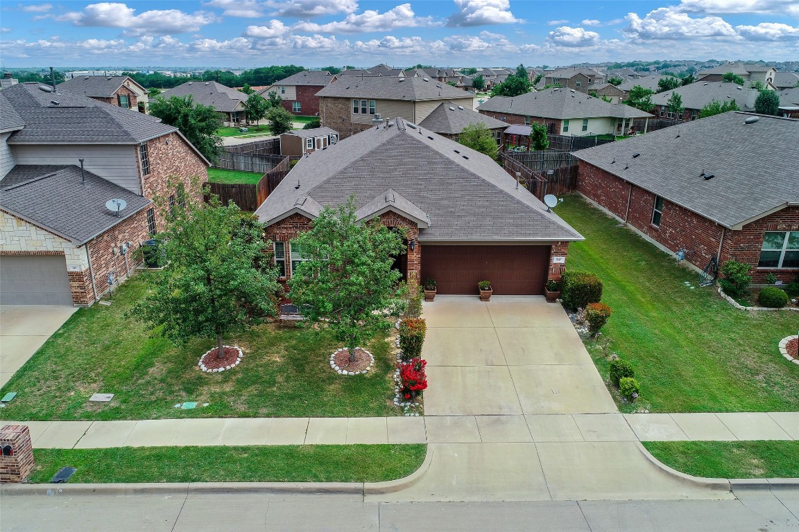 307 Coral Vine Lane Burleson TX 76028