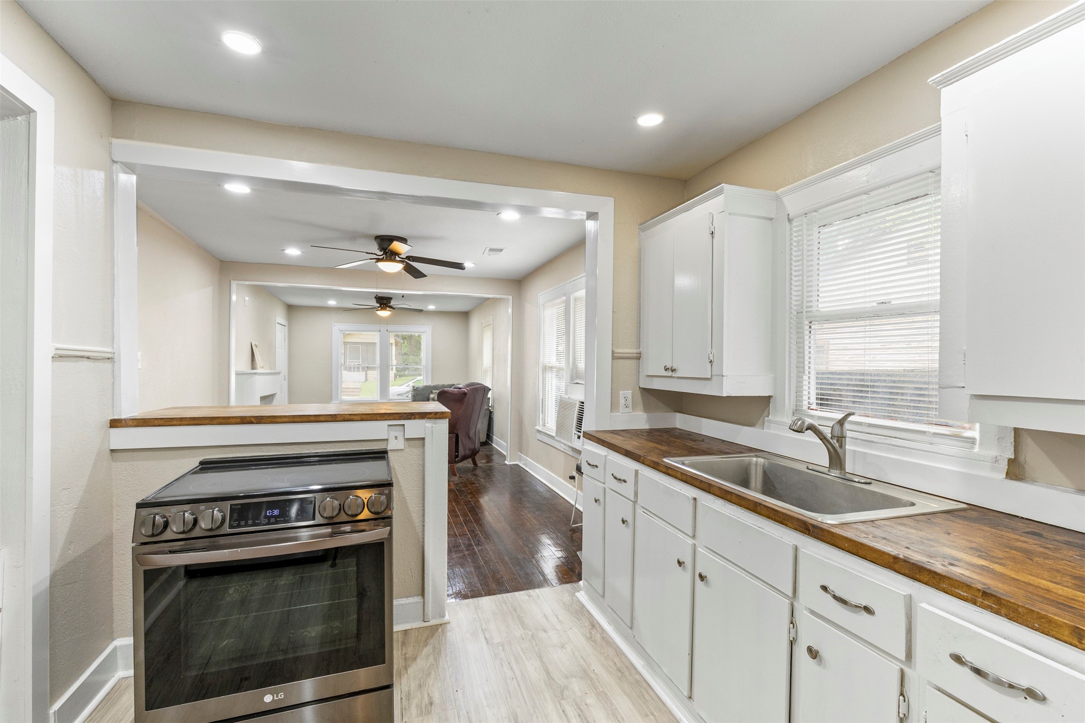 3227 Spring Avenue Dallas TX 75215