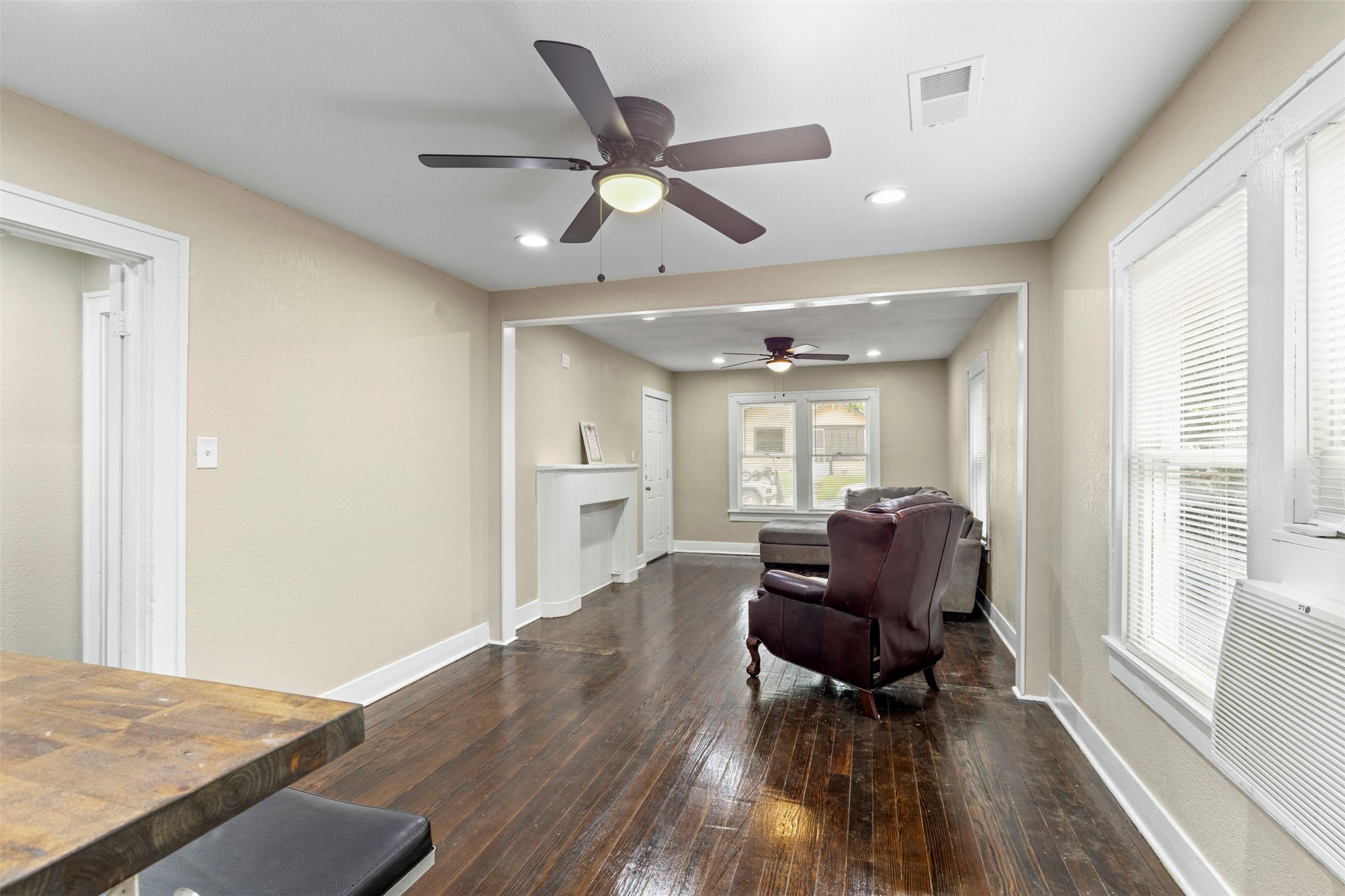 3227 Spring Avenue Dallas TX 75215