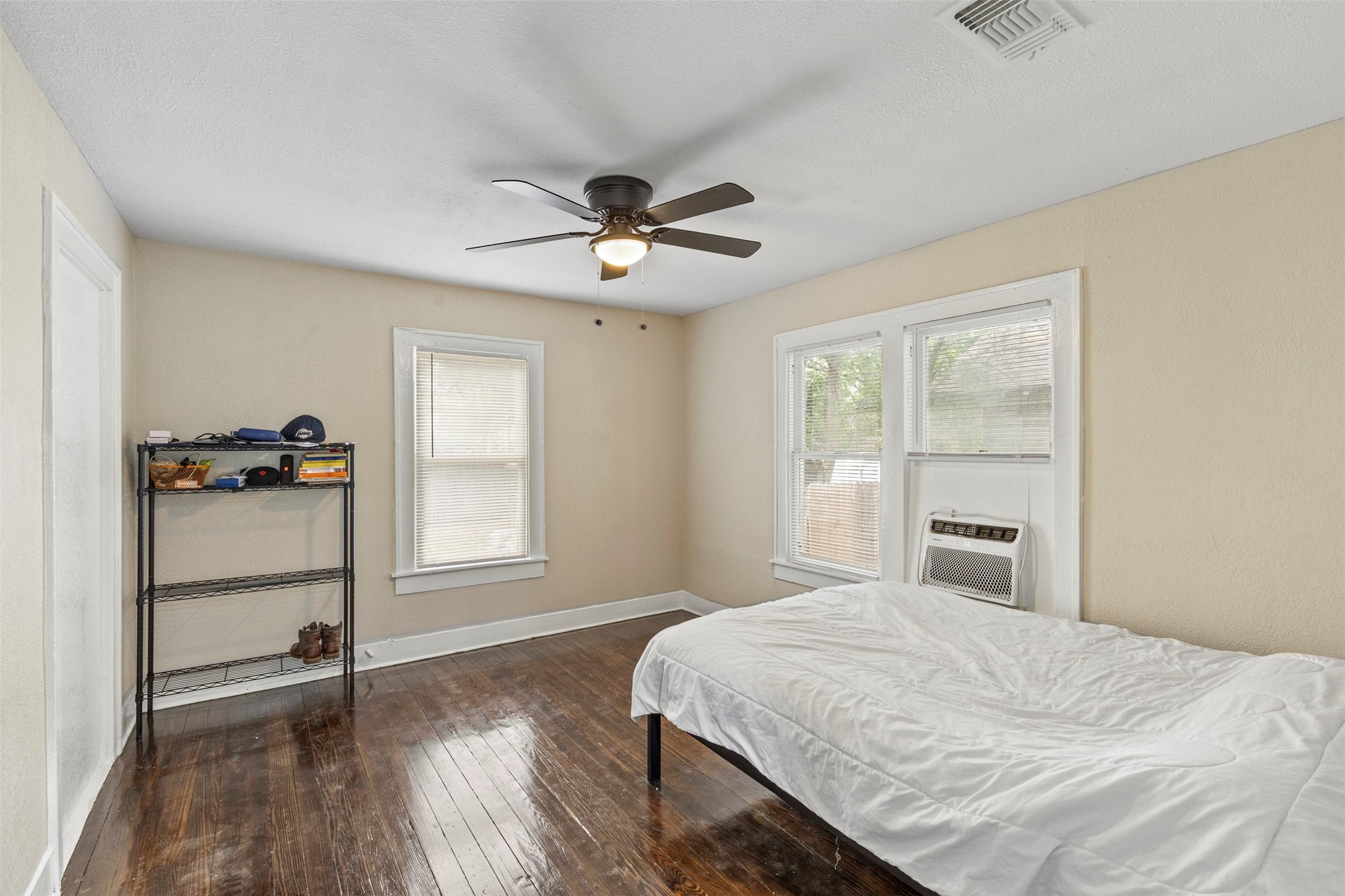 3227 Spring Avenue Dallas TX 75215