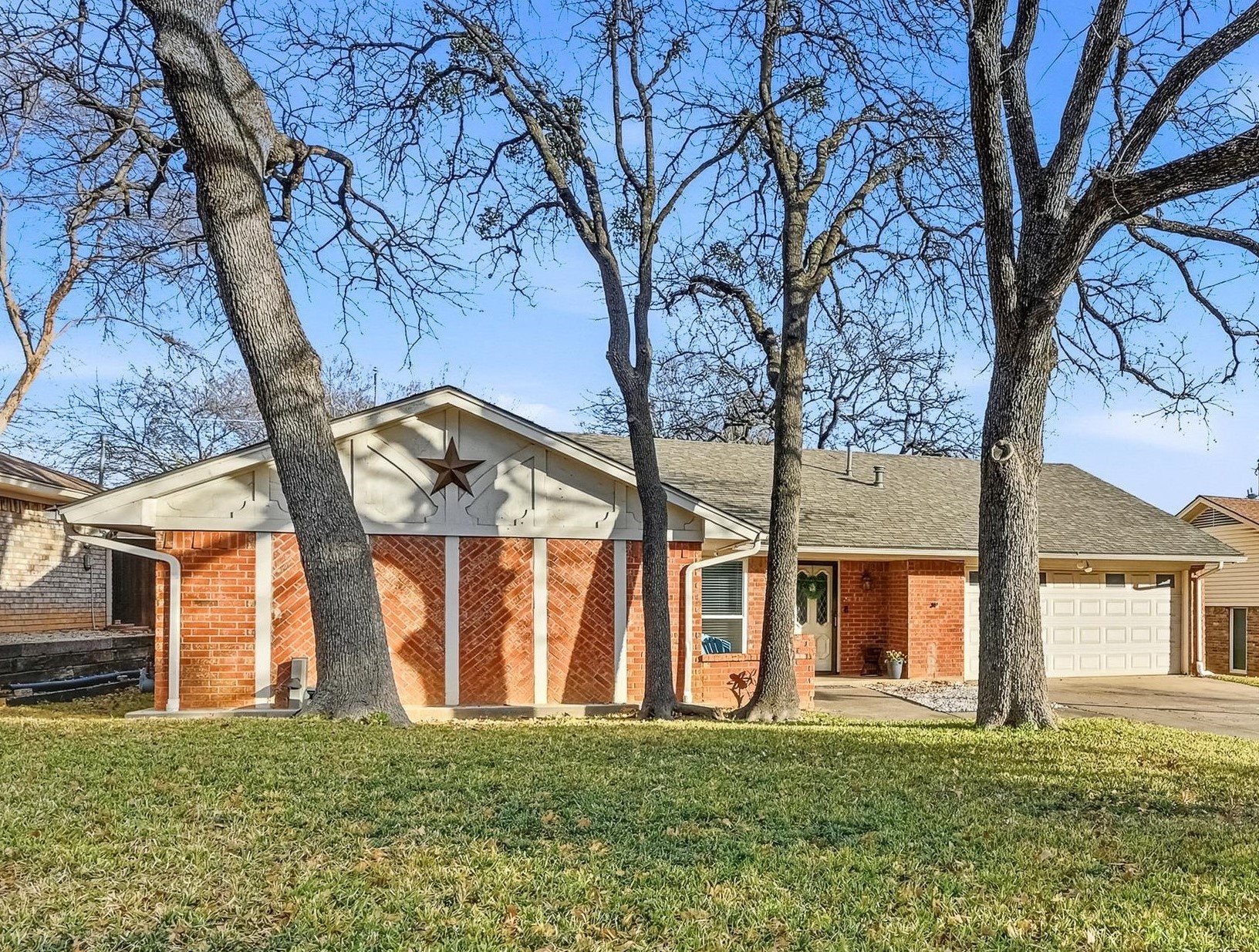 5717 Overridge Court Arlington TX 76017