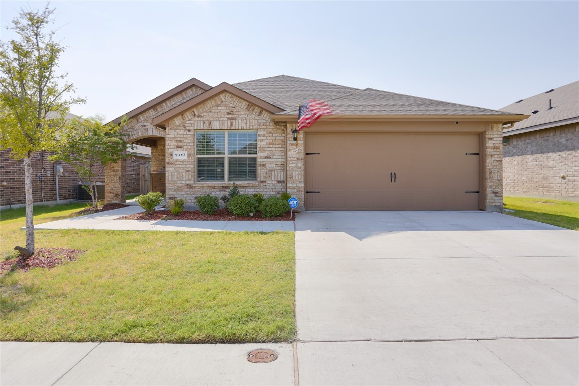9317 Desertrock Road Fort Worth TX 76131