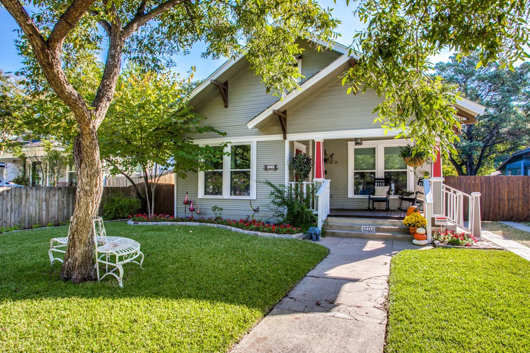 518 S Clinton Avenue Dallas TX 75208