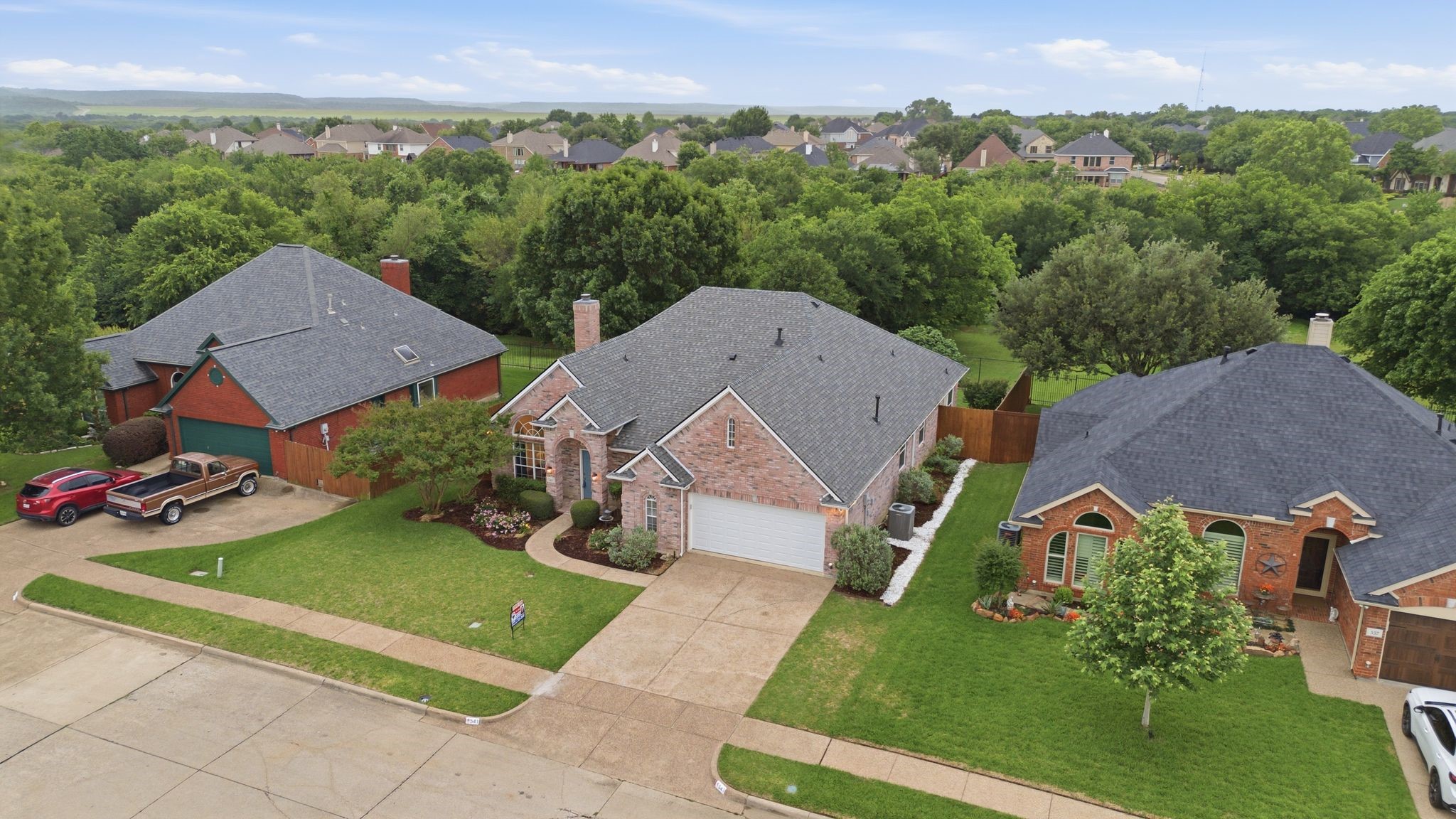 541 Crickett Way Grand Prairie TX 75052