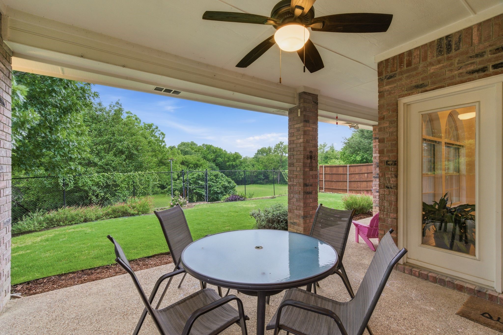 541 Crickett Way Grand Prairie TX 75052