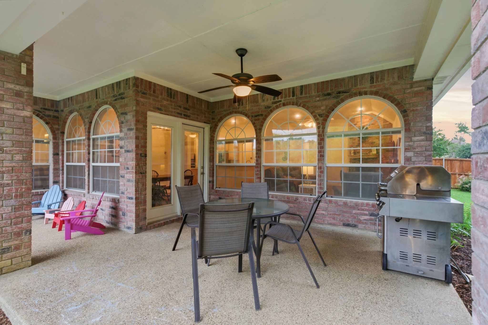 541 Crickett Way Grand Prairie TX 75052