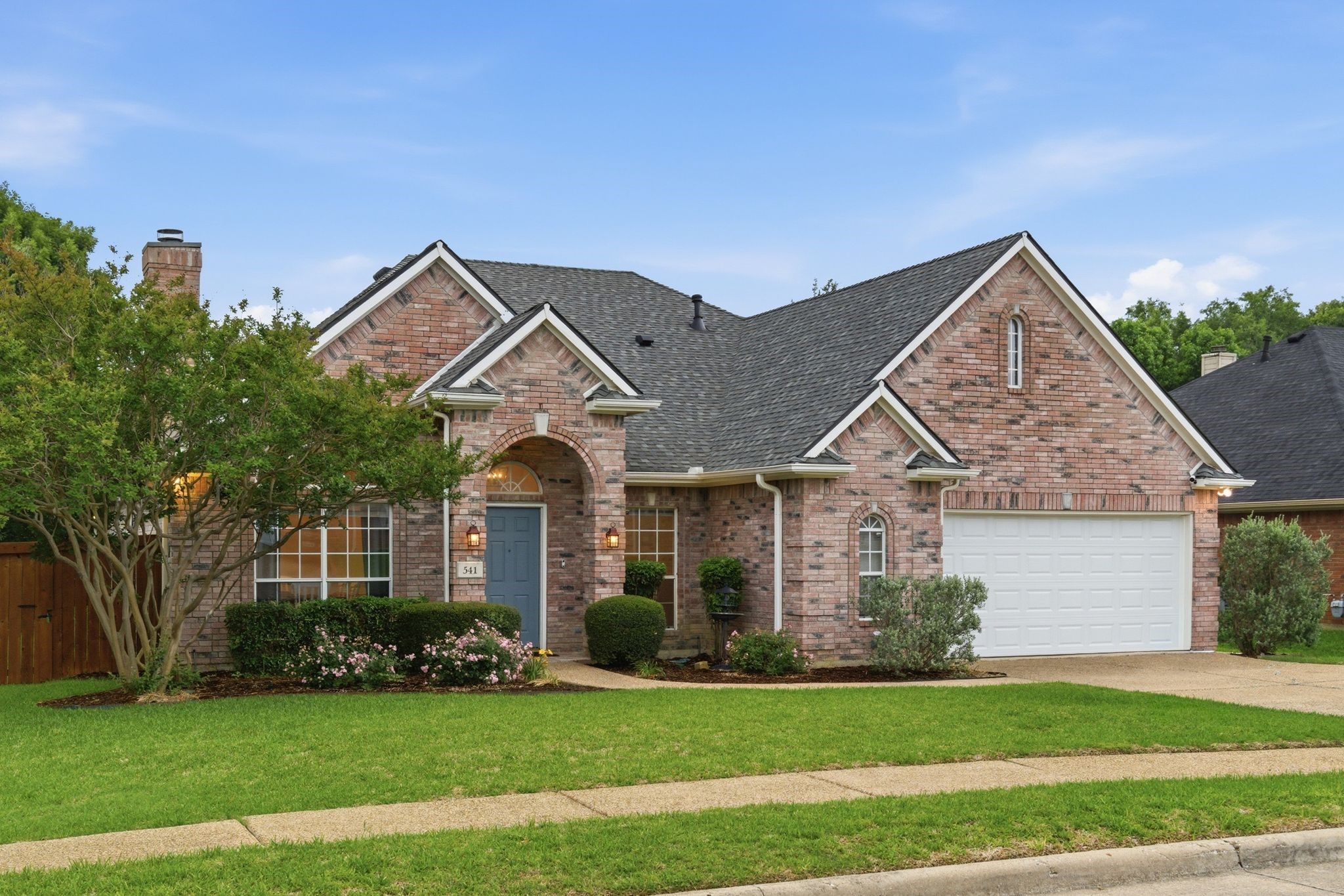 541 Crickett Way Grand Prairie TX 75052