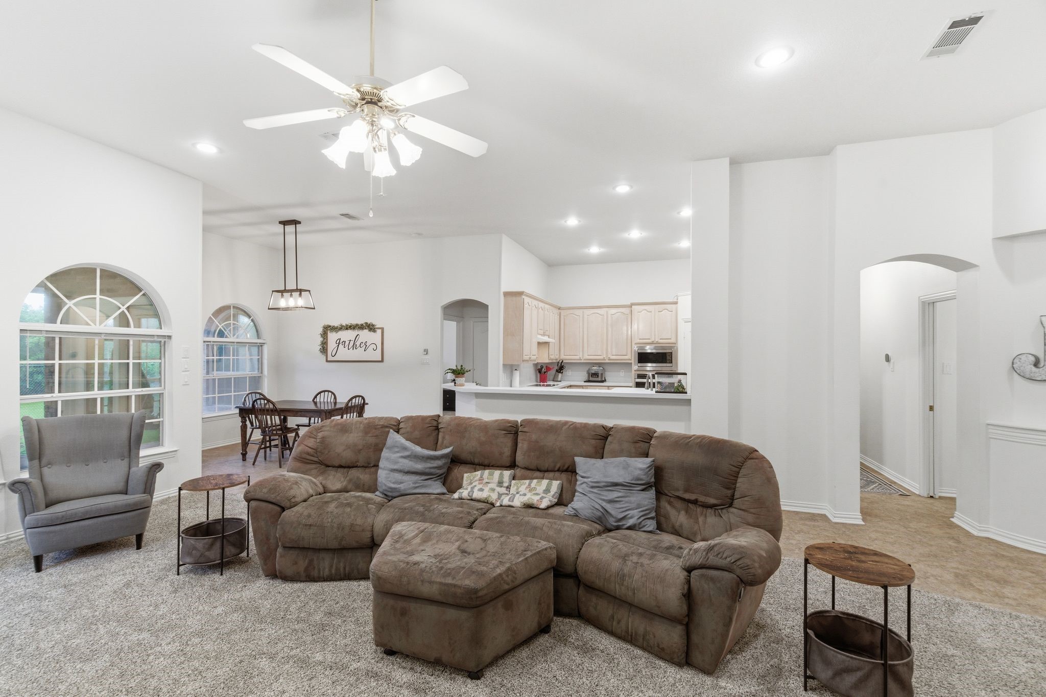 541 Crickett Way Grand Prairie TX 75052