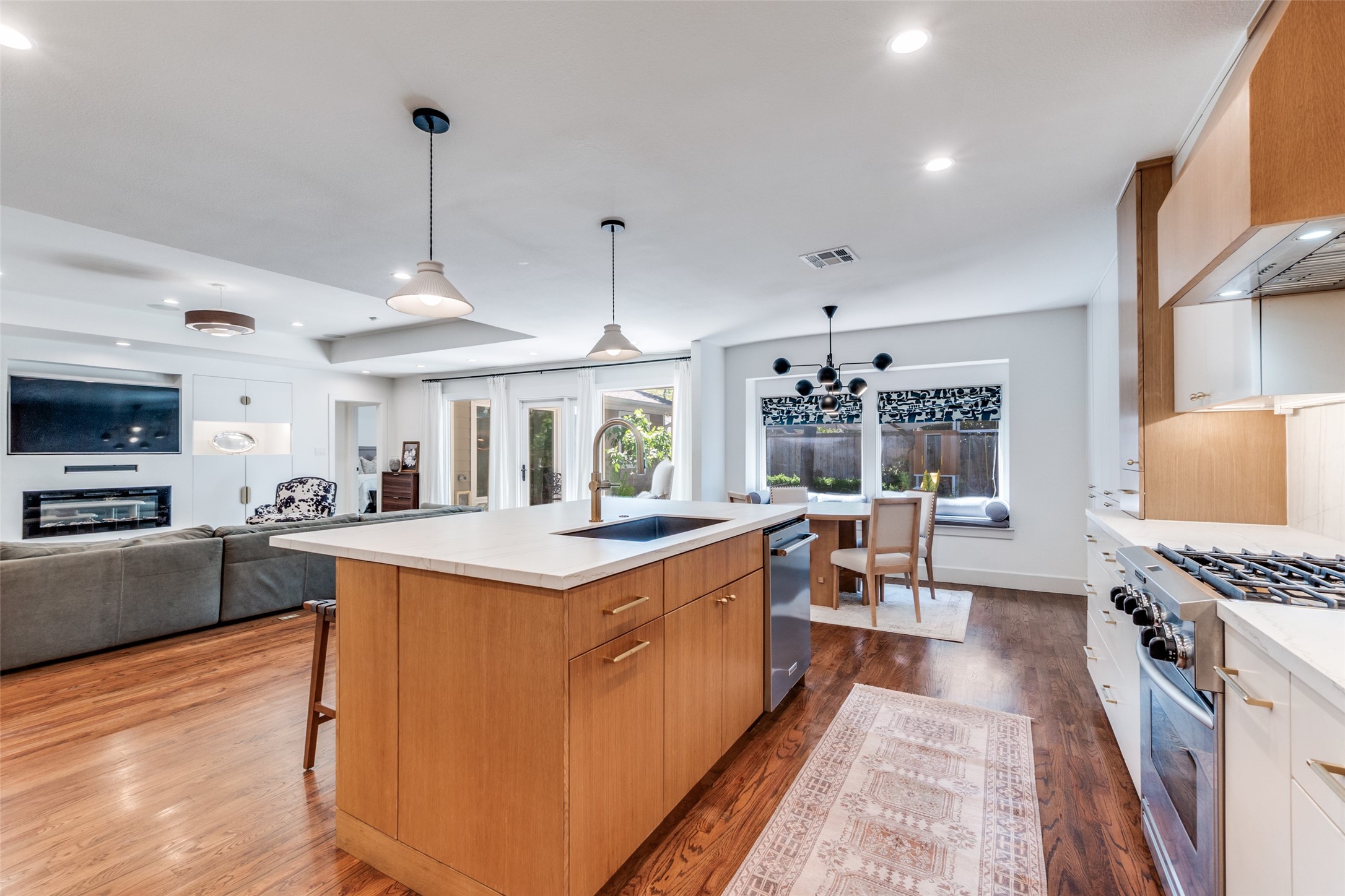 7838 Southwestern Boulevard Dallas TX 75225