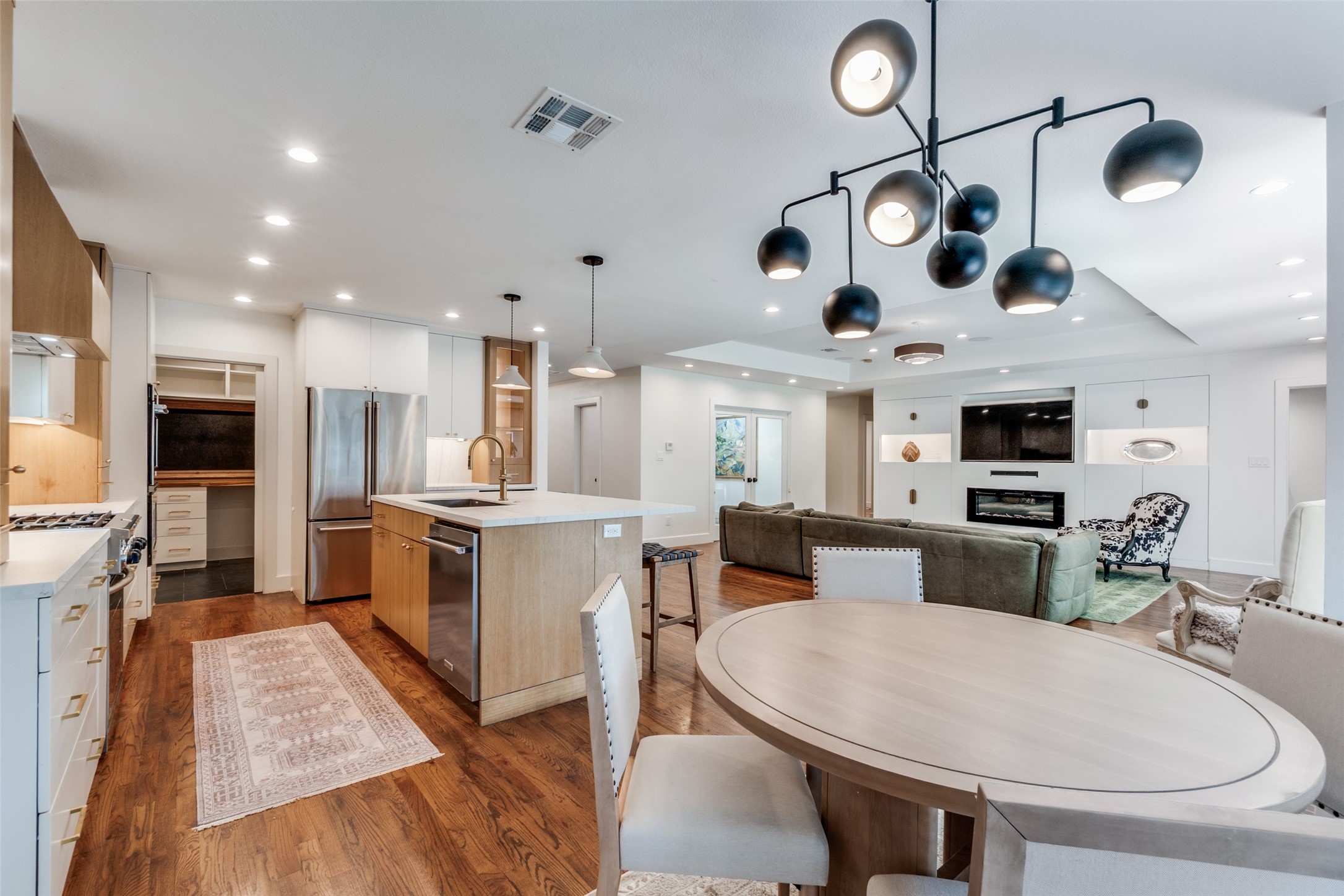 7838 Southwestern Boulevard Dallas TX 75225
