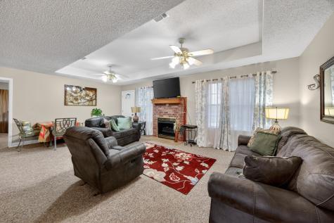 8229 Farm Road 905 Paris TX 75462