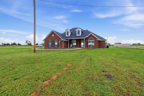 8229 Farm Road 905 Paris TX 75462