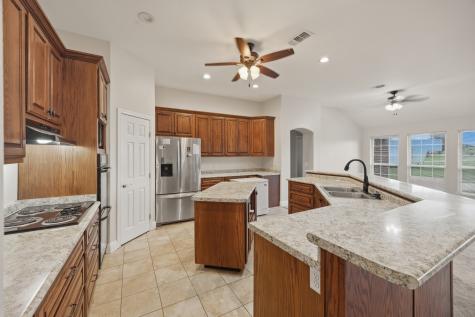 8229 Farm Road 905 Paris TX 75462