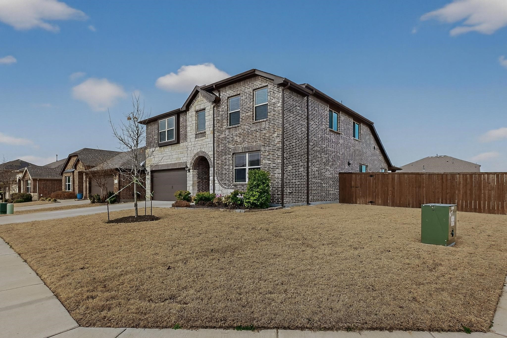 1261 Pleasant Knoll Trail Aubrey TX 76227