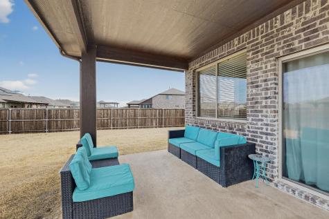 1261 Pleasant Knoll Trail Aubrey TX 76227
