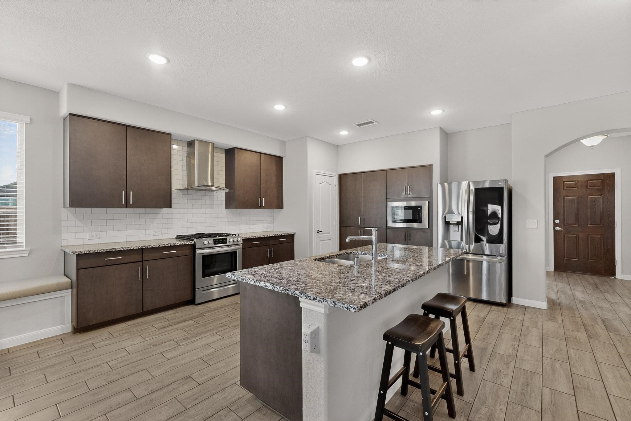 1261 Pleasant Knoll Trail Aubrey TX 76227