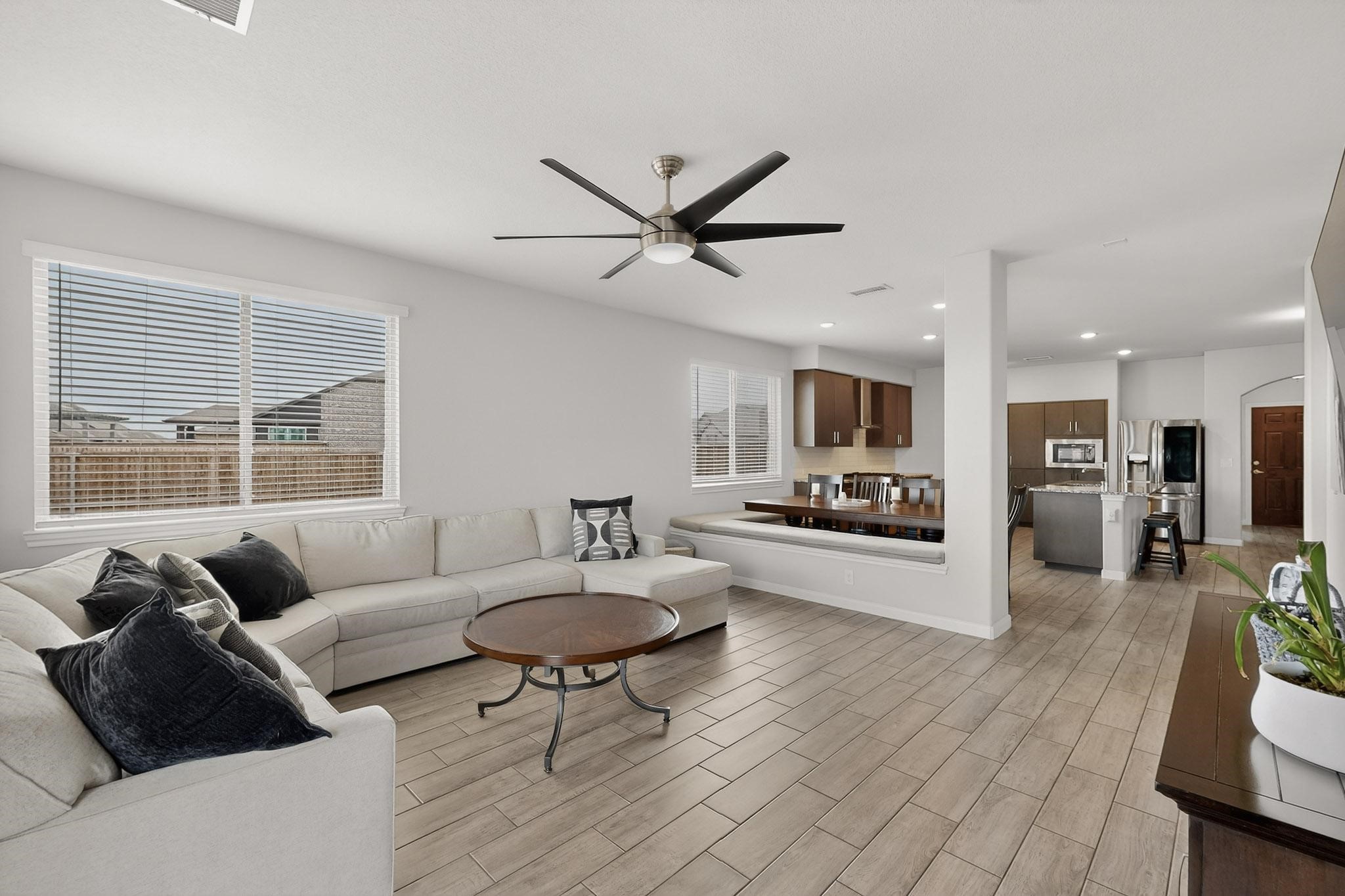 1261 Pleasant Knoll Trail Aubrey TX 76227