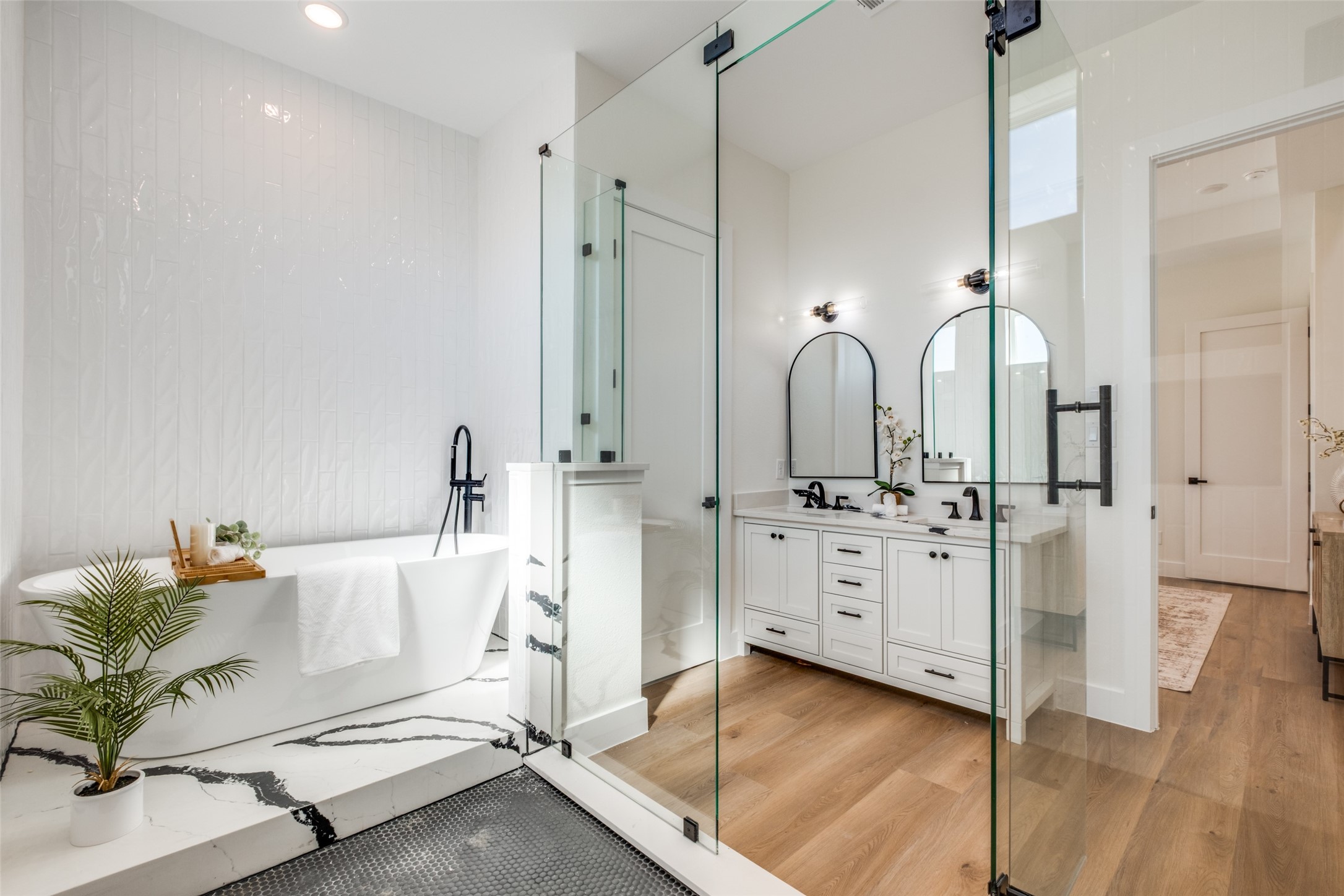 2424 Jeffries Street Dallas TX 75215