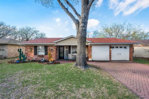 105 Indian Court Waxahachie TX 75165