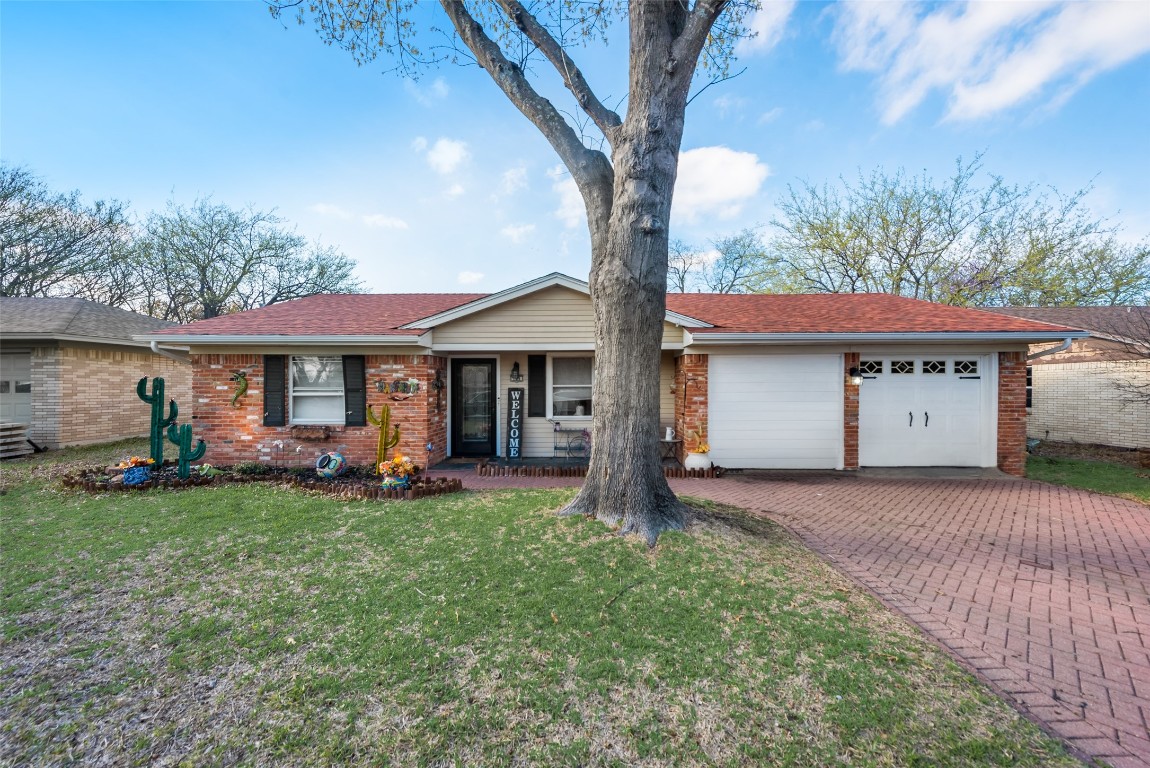 105 Indian Court Waxahachie TX 75165