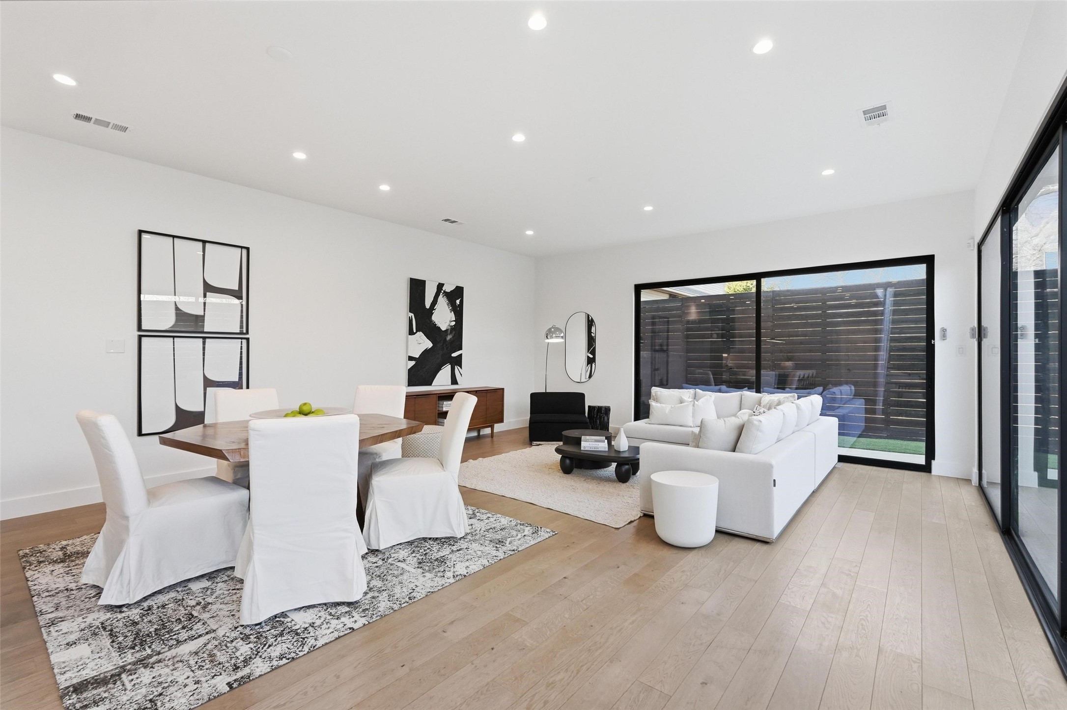 3633 Thedford Avenue Dallas TX 75209