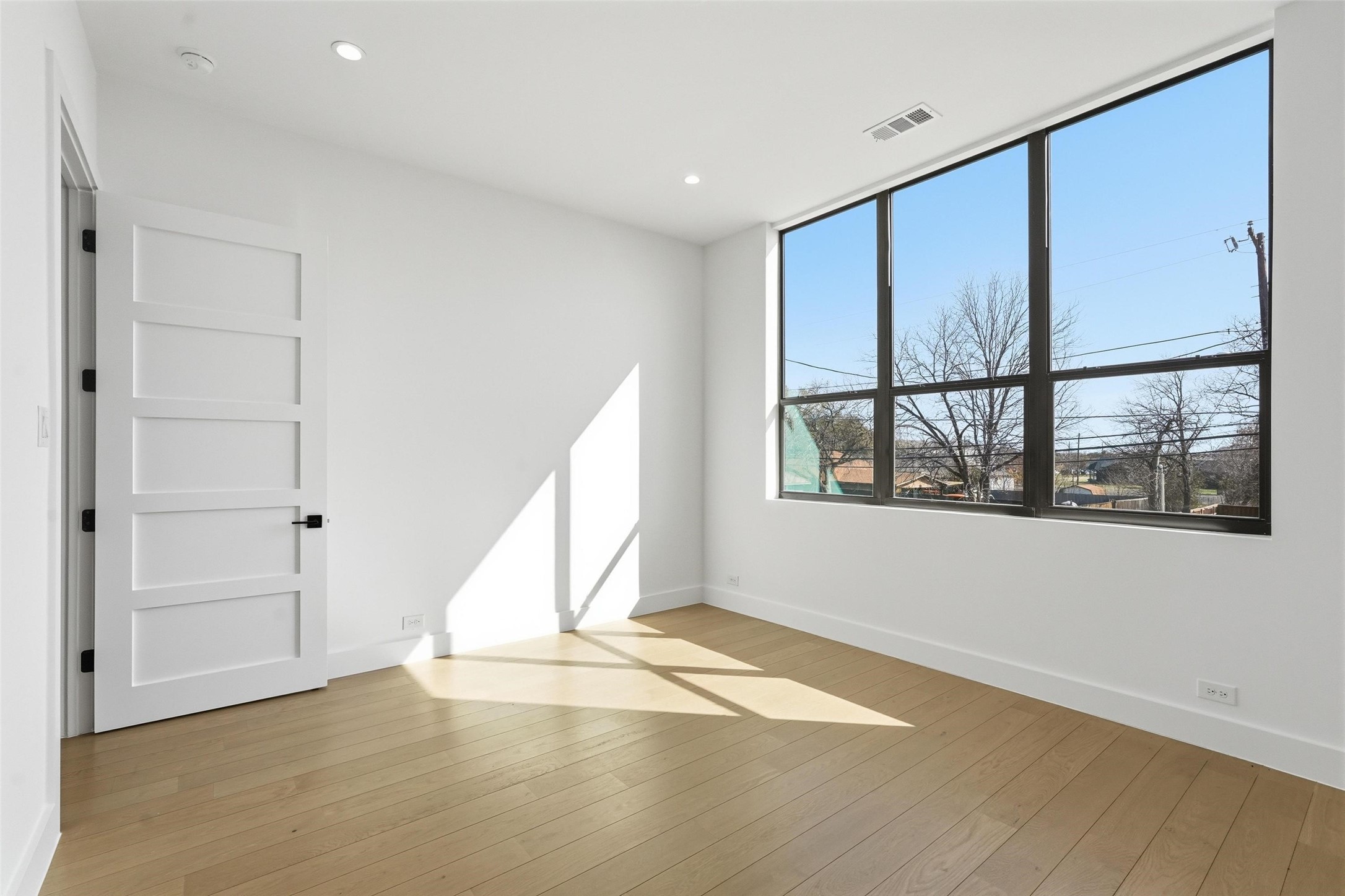 3633 Thedford Avenue Dallas TX 75209
