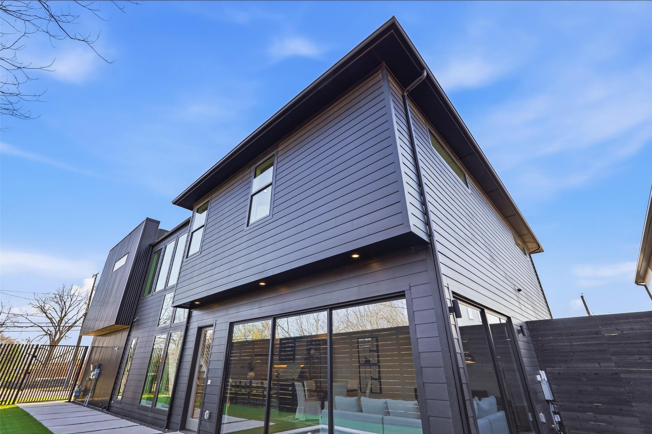 3633 Thedford Avenue Dallas TX 75209