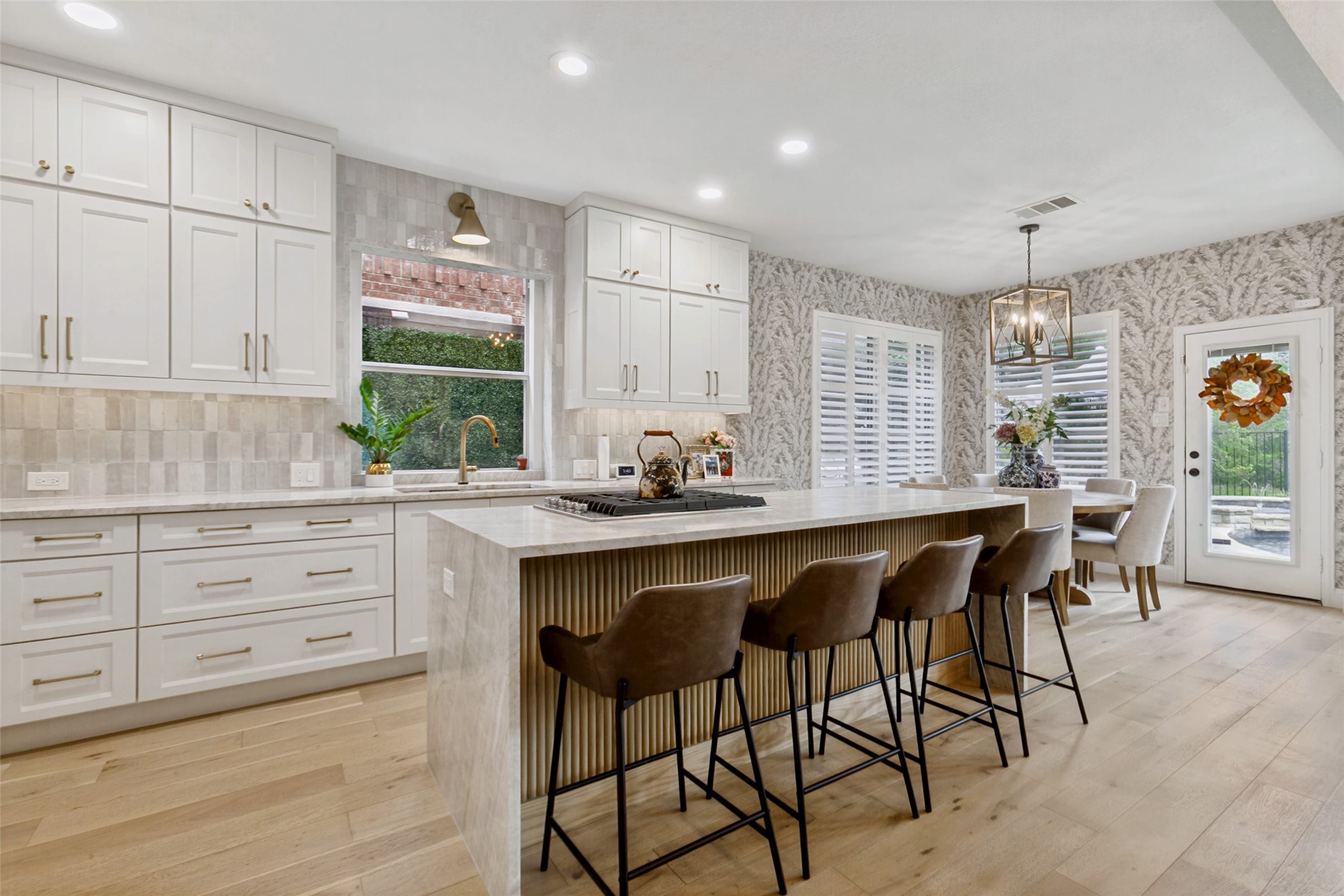 2148 Ash Grove Way Dallas TX 75228