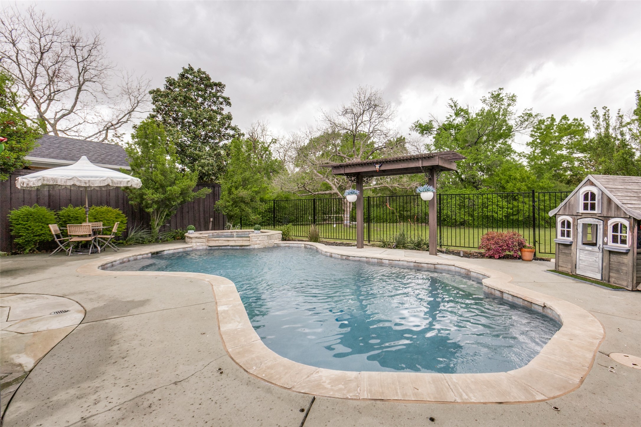 2148 Ash Grove Way Dallas TX 75228