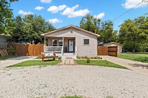 703 Fitzhugh Street Mckinney TX 75069