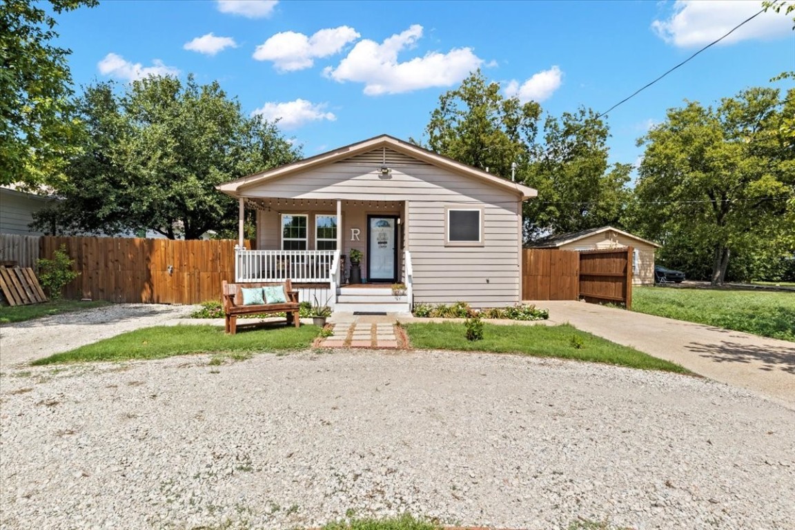 703 Fitzhugh Street Mckinney TX 75069