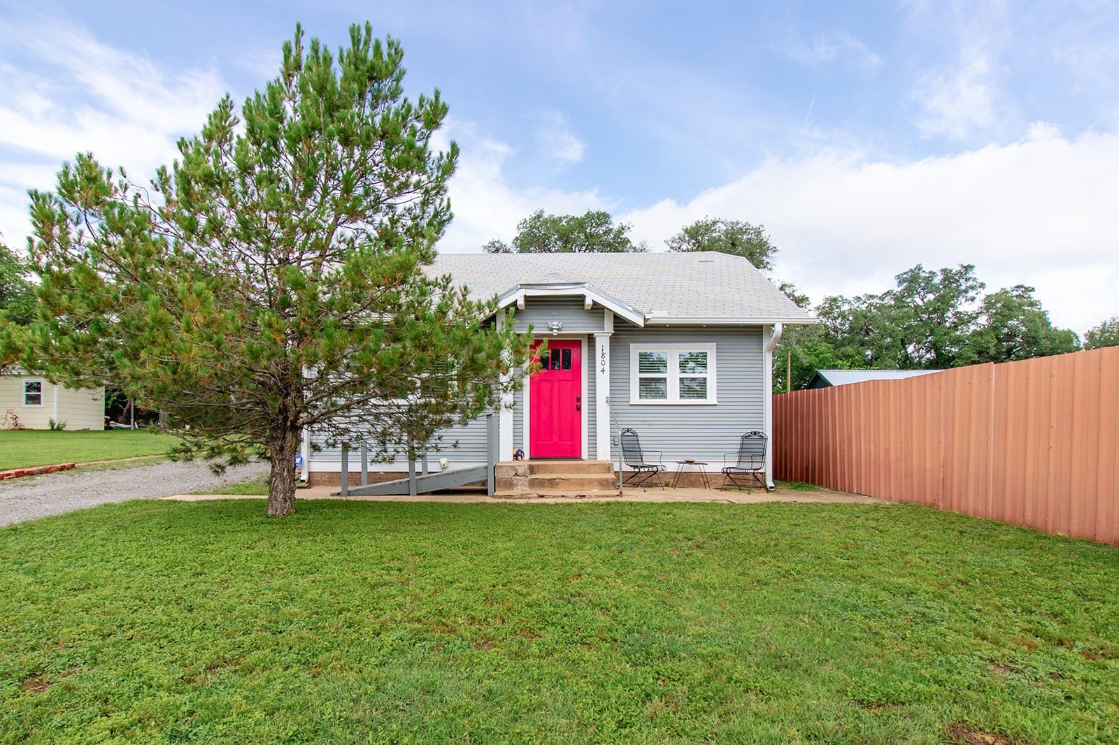 1804 S Oak Brady TX 76825