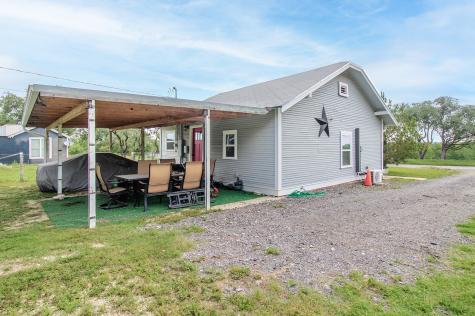 1804 S Oak Brady TX 76825