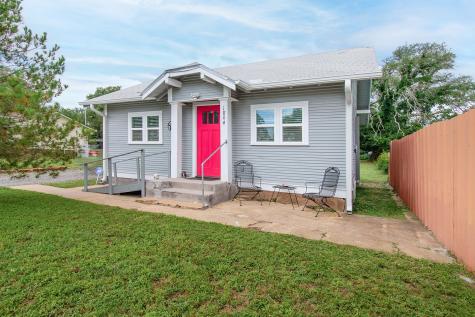 1804 S Oak Brady TX 76825