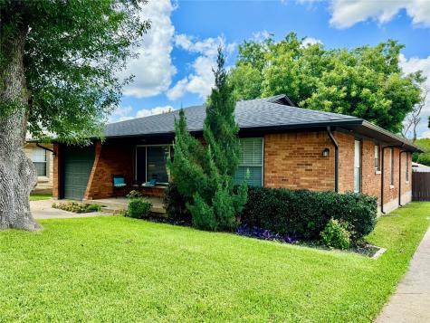 1923 Berkley Avenue Dallas TX 75224
