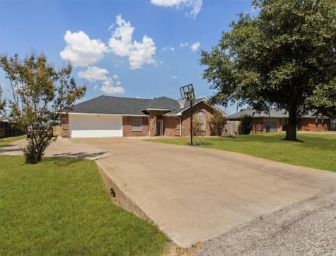 513 Apple Street Joshua TX 76058