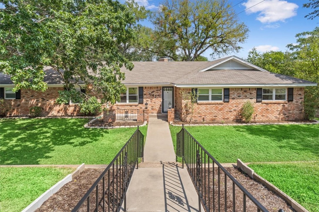 1147 Redondo Drive Woodway TX 76712