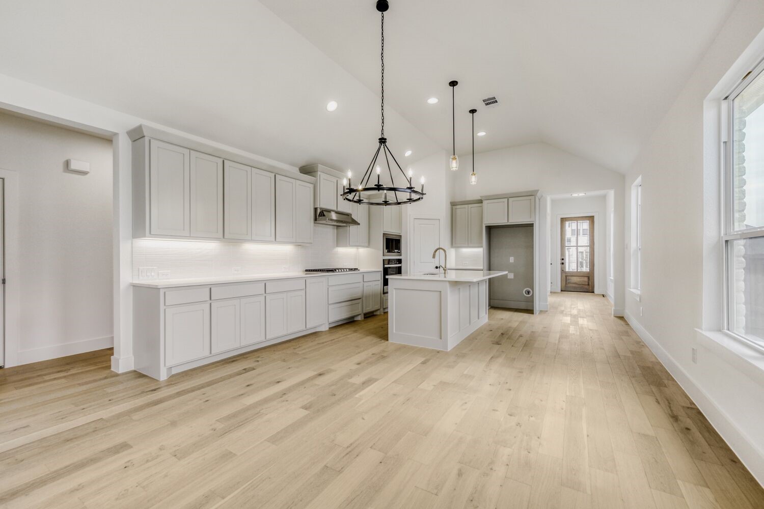 6024 Silverstein Street Fort Worth TX 76126