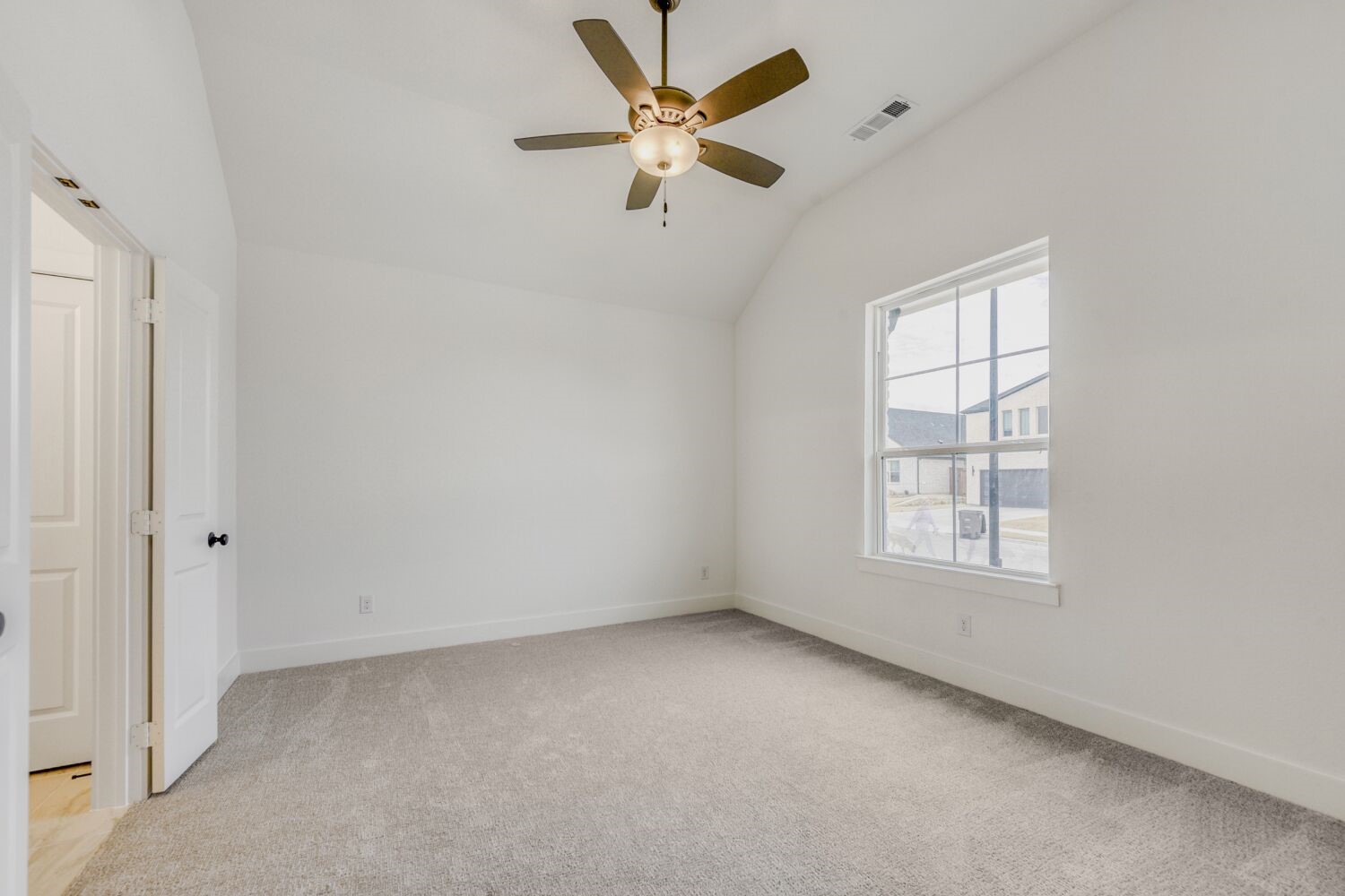 6024 Silverstein Street Fort Worth TX 76126