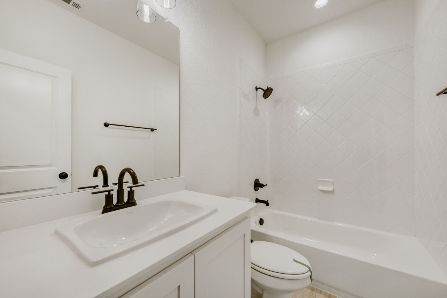 6024 Silverstein Street Fort Worth TX 76126