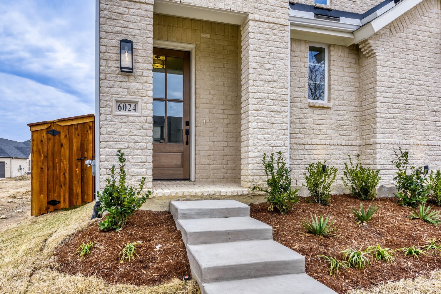 6024 Silverstein Street Fort Worth TX 76126