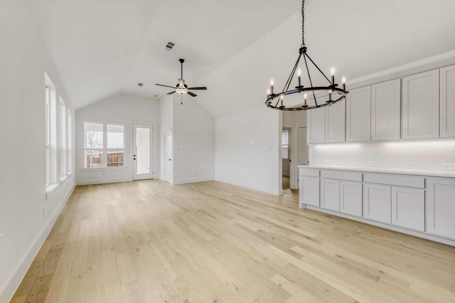 6024 Silverstein Street Fort Worth TX 76126