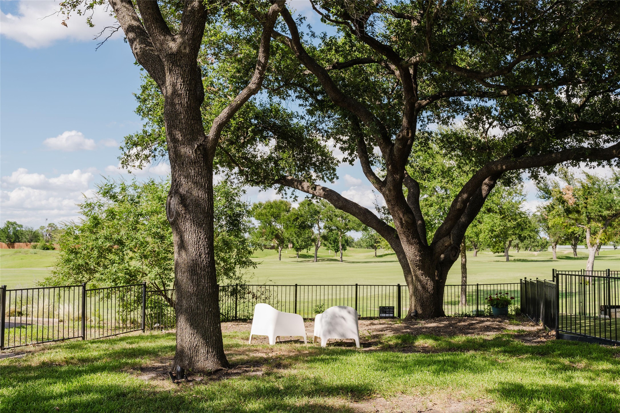 3257 Brookhaven Club Drive Farmers Branch TX 75234