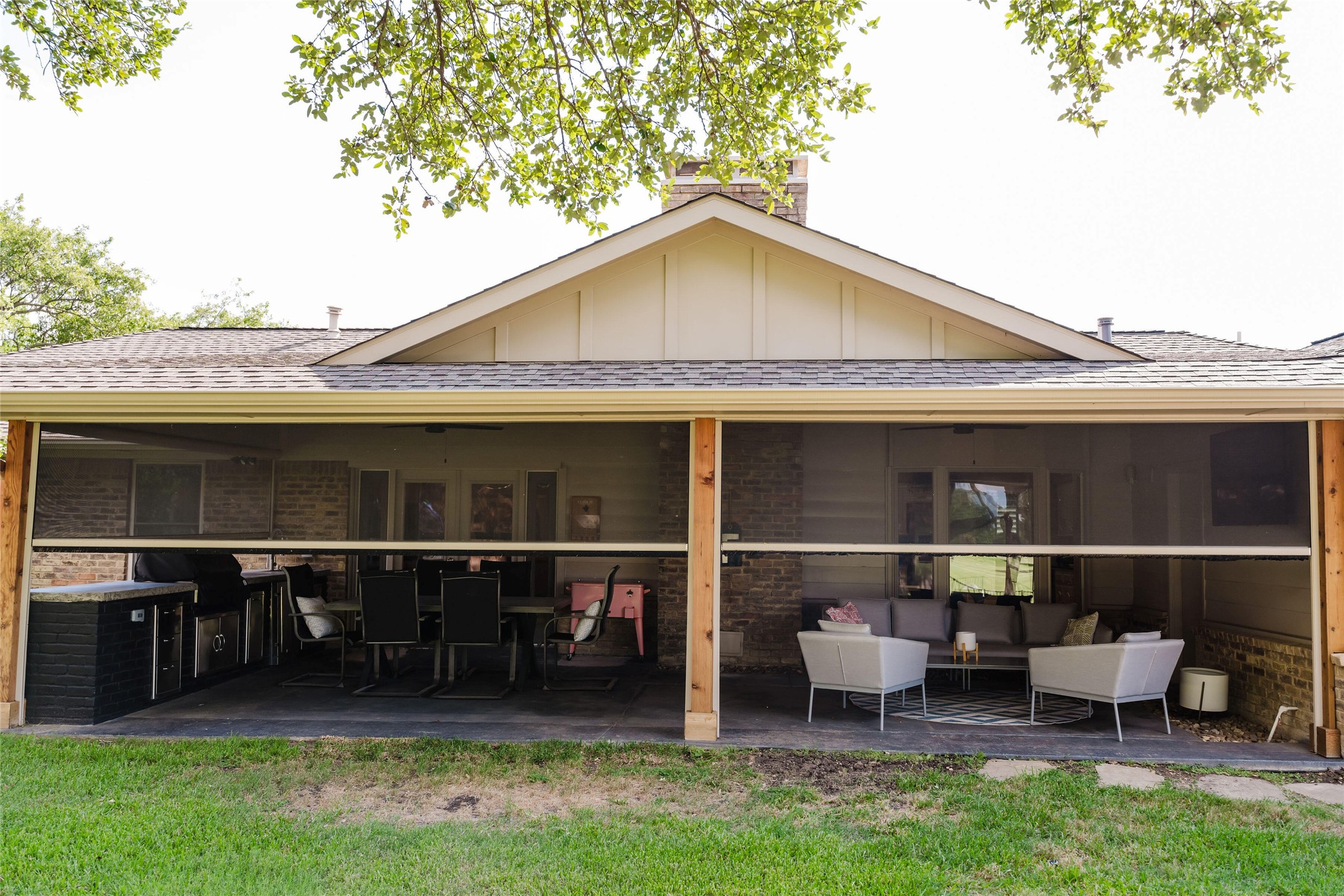 3257 Brookhaven Club Drive Farmers Branch TX 75234